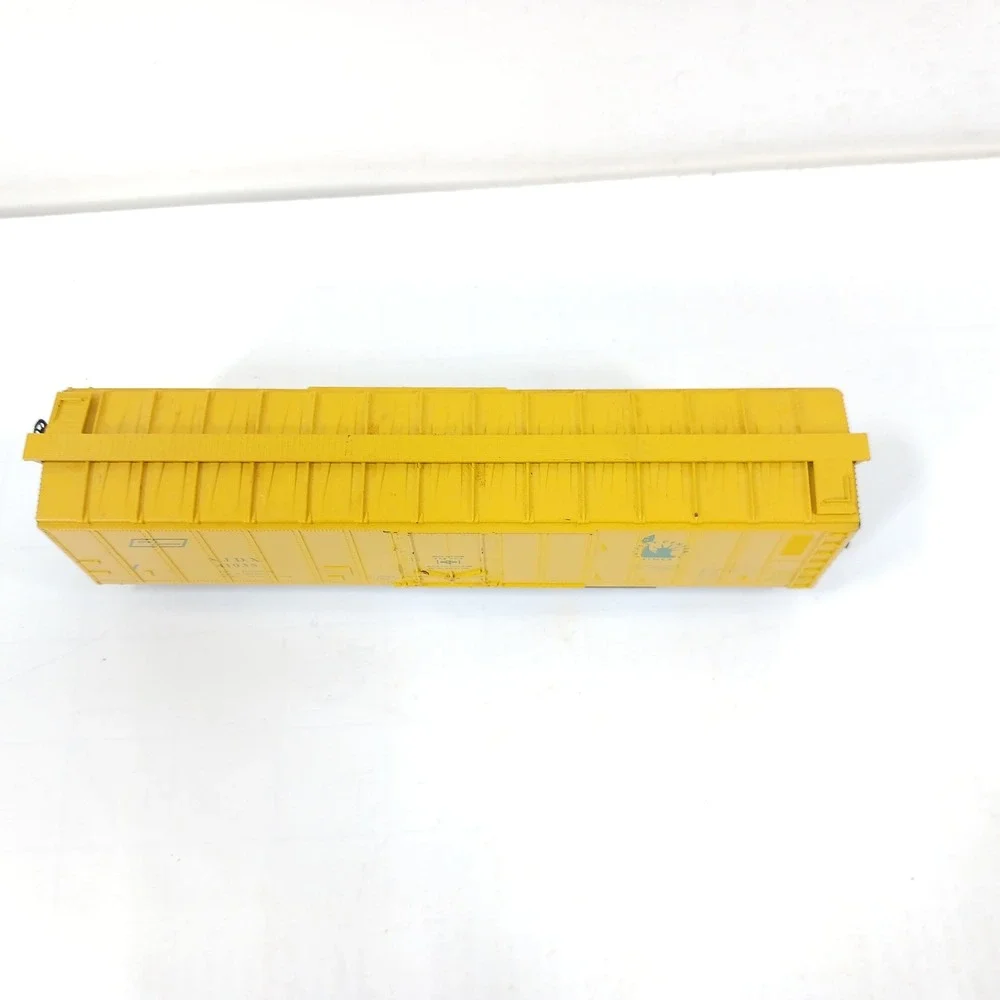 Jersey Central Lines HO Scale Boxcar NJDX 41035 Yellow Green Model Train Car